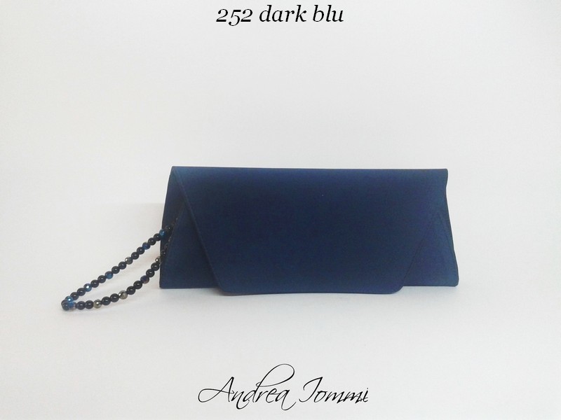 252 dark blu