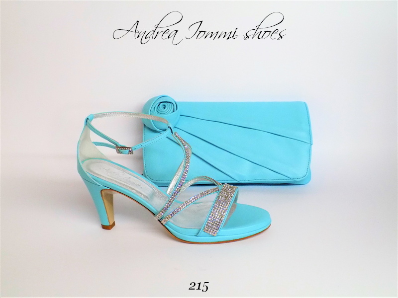 Sandali e borse coordinate online