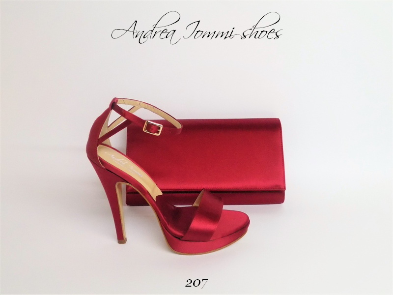 Scarpe e outlet borsa rosse