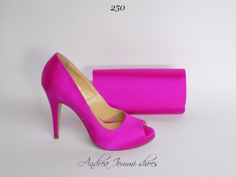 Scarpe e borsa color cipria top