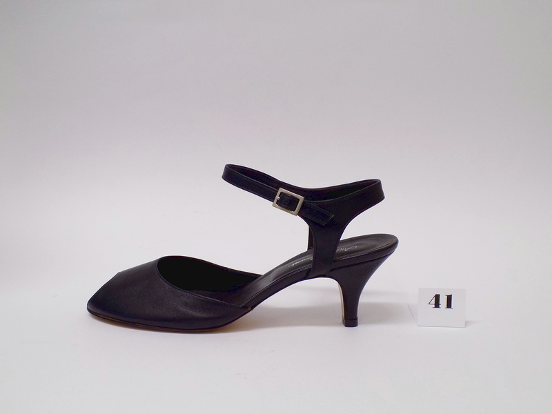 scarpe e sandali artigianali scontata