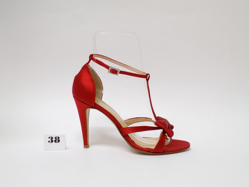 scarpe e sandali artigianali scontata